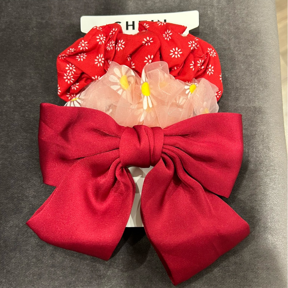 ☀️ 3/$15 SHEIN Hair Accessories Scrunchies Bow Clip Red